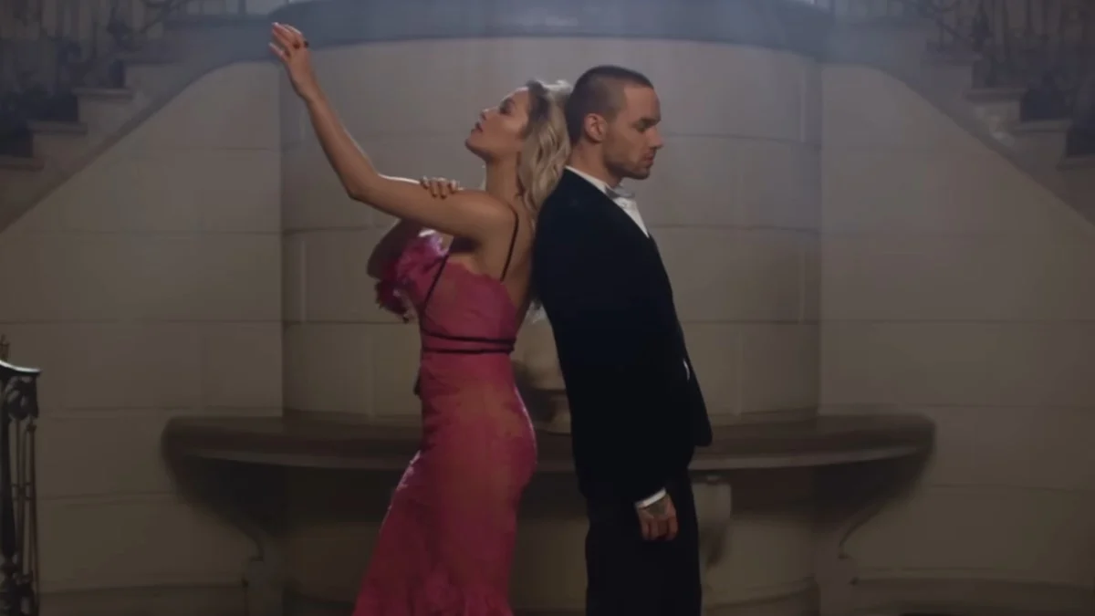 麗塔·奧拉 (Rita Ora) 對利亞姆·佩恩 (Liam Payne) 的毀滅性悼念表達了所有哀悼 One Direction 粉絲的悲痛