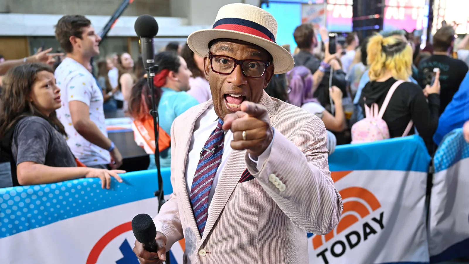 Al Roker chia sẻ cập nhật về sức khỏe sau khi nhập viện vì cục máu đông