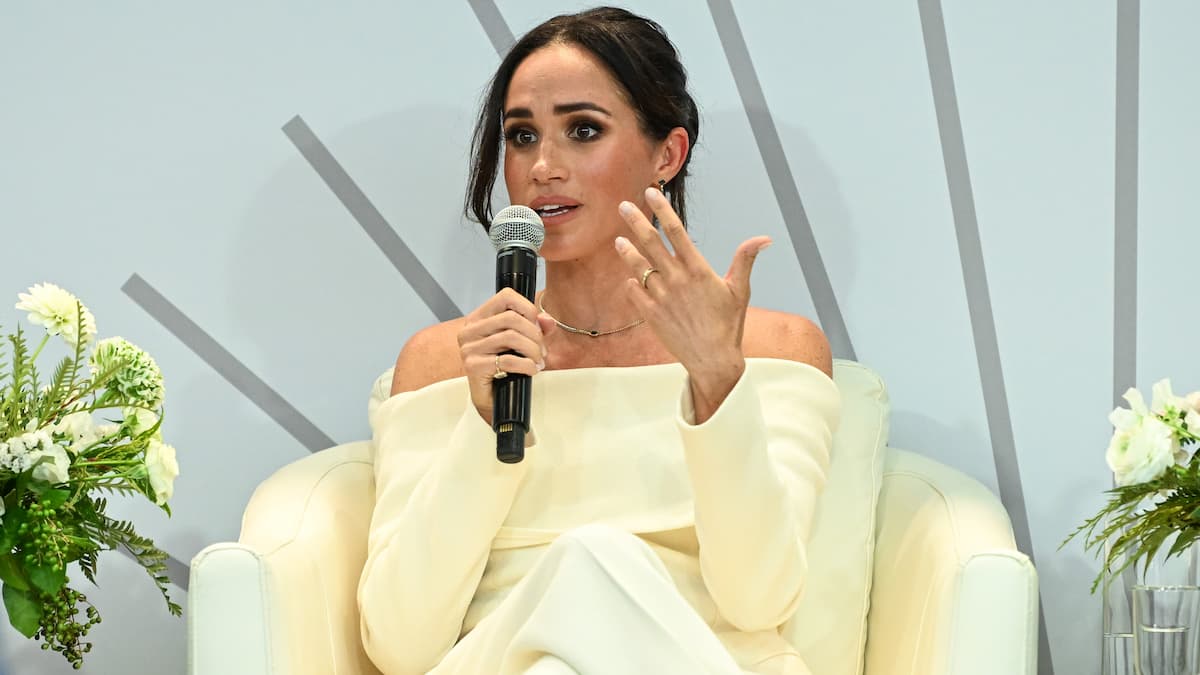 Meghan Markle phải đối mặt với 'Make hoặc Break' Moment Khi 'Áp lực to lớn' mà cô ấy đã nằm trần cho tất cả mọi người nhìn thấy